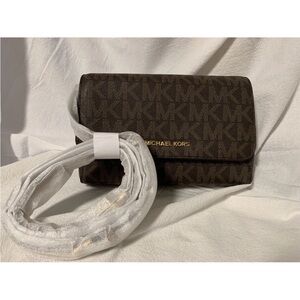 NWT Michael Kors Jet Set Item Medium Convertible Pouchtte Brown/Acorn-$248